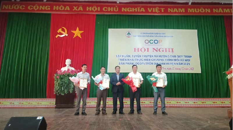 hoi nghi1